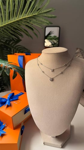 سلسال نسائي من ماركة اوب