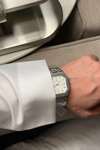 ساعه رجاليه