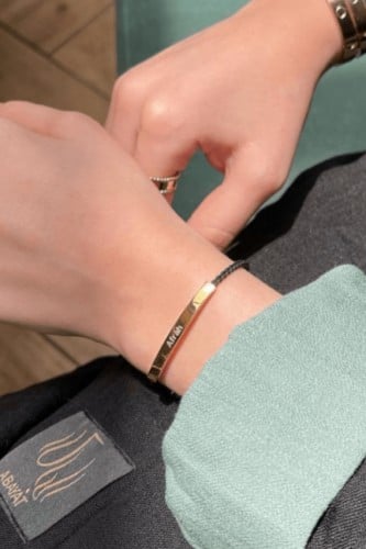 اسوارة تفصيل بالاسم لون ذهبي