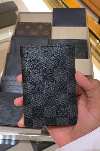 بوك لويس فتون الاسود