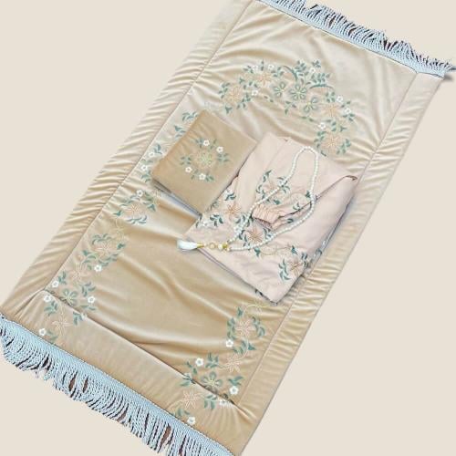 طقم سجادة صلاة ومصحف وسبحة طقم عبادة مثالي لعبادتك