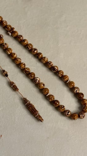 سبحة دارسيني تعريق عيون صب قديم من عصي