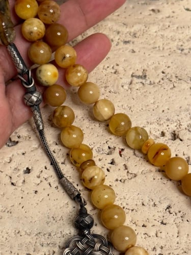 سبحه كهرمان حر شوائب طبيعية