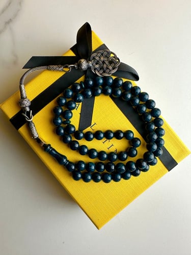 سبحة ازرق 66 خرزه غامق مشخط رخامي بكلايت مع طربزون...