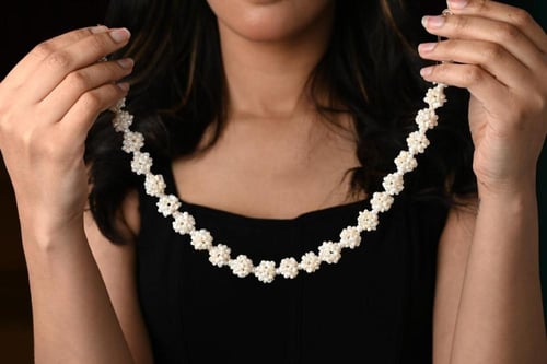 طقم لؤلؤ طبيعي مصنوع يدوياً من اصعب انواع التصاميم...