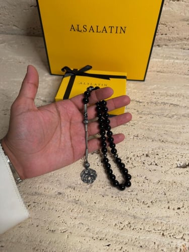 سبحه من حجر العقيق الاسود الطبيعي مع طربزونه فضه و...