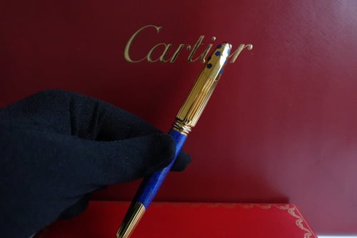 قلم كارتييه مخزن من عام 1990 بانثير لاك بلو بول بو...
