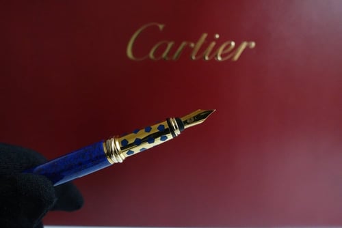 قلم كارتييه مخزن من عام 1990 بانثير لاك بلو بول بو...