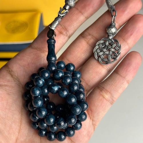 سبحة ازرق 66 خرزه غامق مشخط رخامي بكلايت مع طربزون...