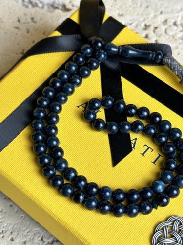 سبحة ازرق غامق بكلايت مع طربزونه فضة.66