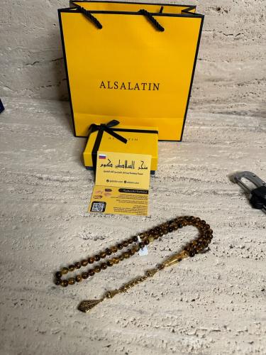 سبحة كهرمان حر شوائب طبيعية مذهب مع شكة ذهبي