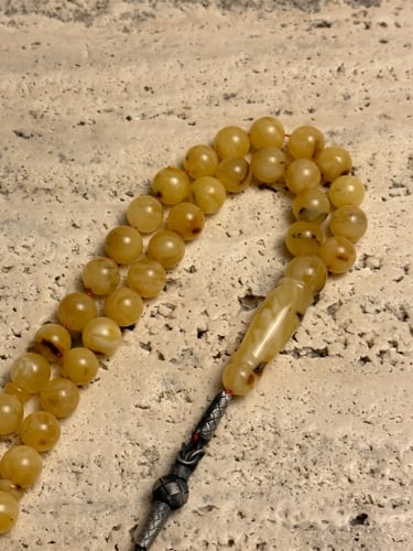 سبحه كهرمان حر شوائب طبيعية