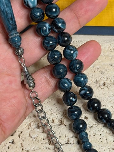 سبحة ازرق غامق مشخط رخامي بكلايت مع شكة استنلس است...