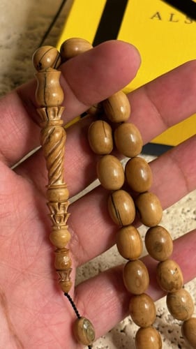 سبحة عاج الماموث المنقرض