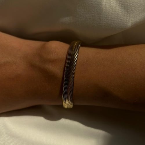 اساور ذهبية