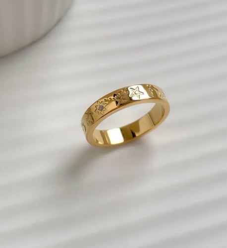 خواتم النجوم الذهبية