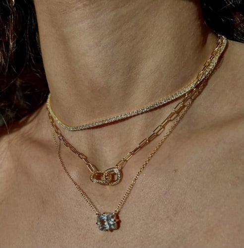 قلادة التنس