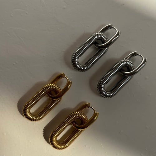 اقراط اوفال