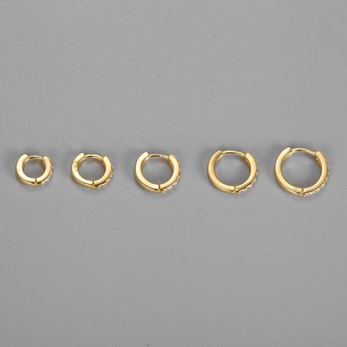 اقراط كلاسيك