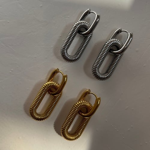 اقراط اوفال