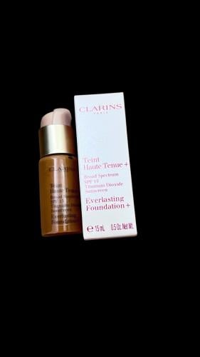 كريم أساس كلارنس للبشرة السمراء درجة 5 CLARINS PAR...