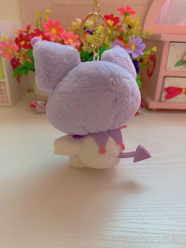 ميداليه كورومي موف بحامل مفاتيح ومشبك