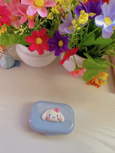 علبة عدسات بمرآه مع ملقط ومساعد سينامورول