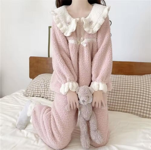 بجامه الورود الرقيقه