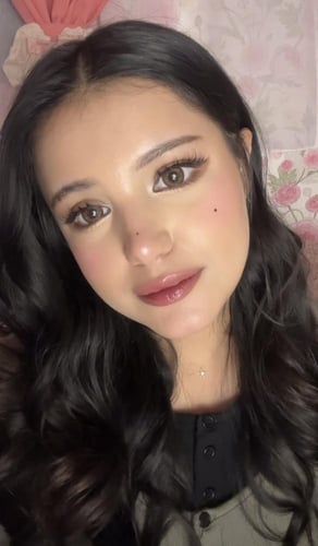 توفي زوج عدسات سنوية