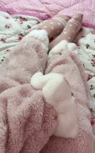 بجامه الورود الرقيقه