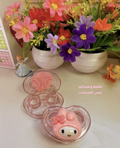 علبة عدسات قلب مع ملقط ومساعد ميلودي