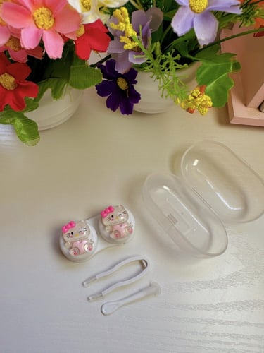 علبة عدسات مع ملقط ومساعد هيلوكيتي