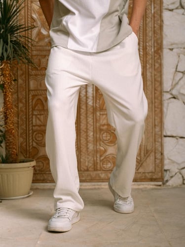 بنطلون أبيض