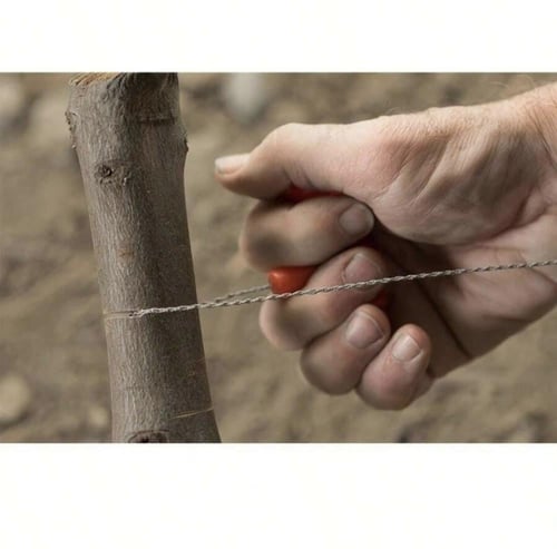 منشار يدوي صغير