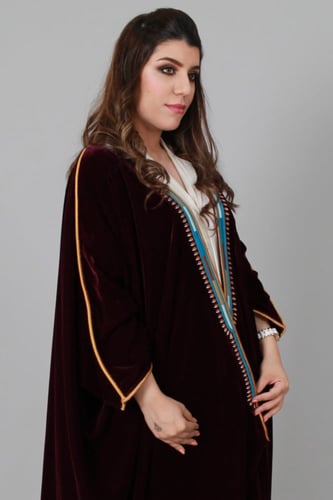 بشت نسائي مخمل