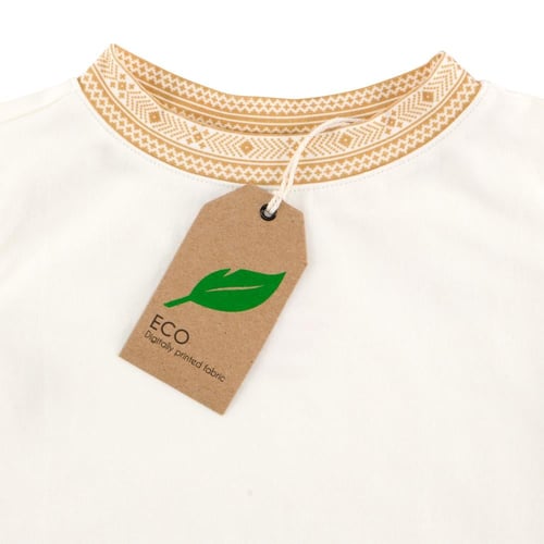 بلوزة أكمام قصيرة و شورت ابيض