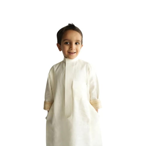 ثوب كتان سعودي