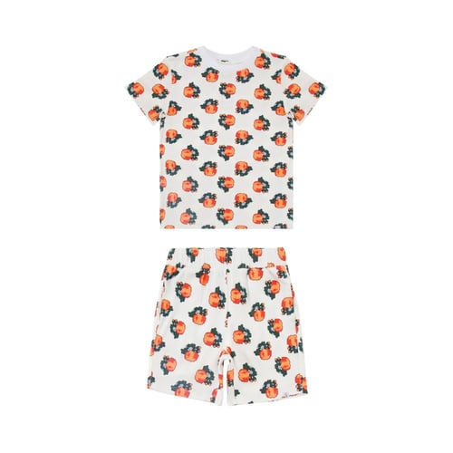 بلوزة اكمام قصيرة و شورت أبيض و مشمشي