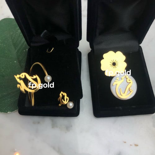 طقم اسواره و خاتم وبروش الورده مطلي ذهب بالاسم