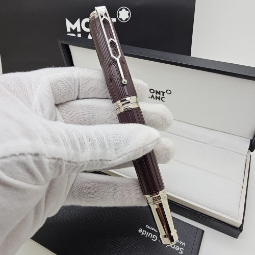 قلم مونت بلانك درجة أولى