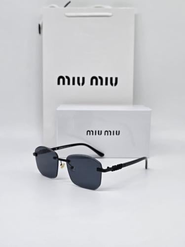 نظارة ميو ميو