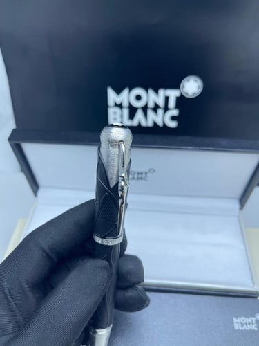 قلم مونت بلانك درجة أولى