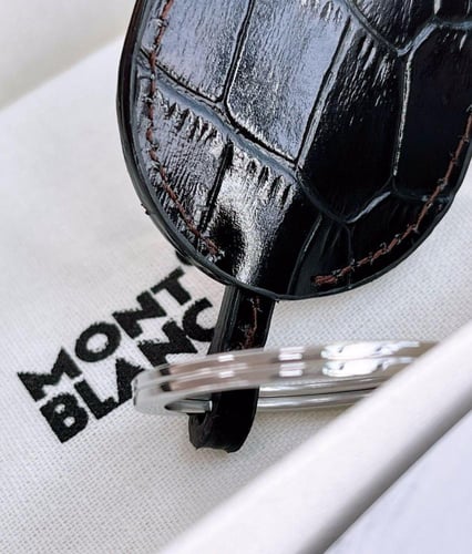 مون بلان ميدالية للجنسين ☑️