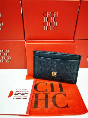 محفظة كارولينا هيريرا