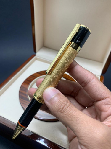 قلم مونت بلانك هاي كوالتي