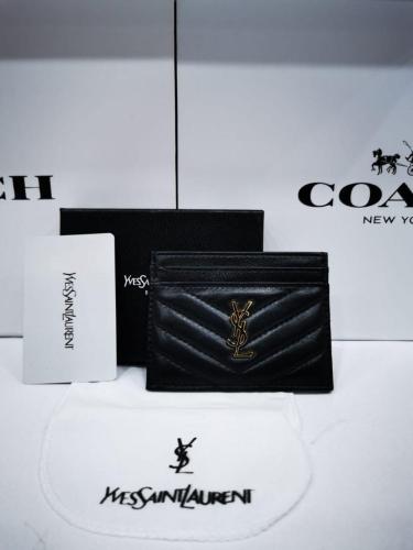 محفظة سان لوران