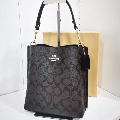 حقيبة كوتش باكت عمودية (Coach Signature Bucket Bag...