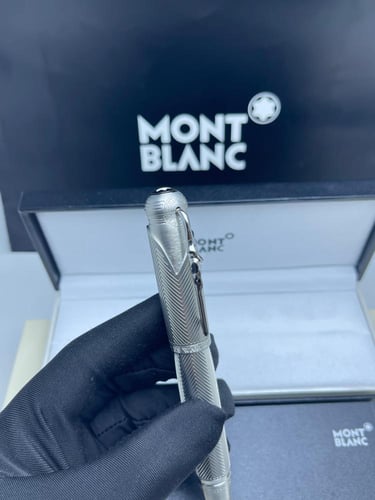قلم مونت بلانك درجة أولى