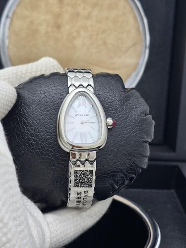 ساعة بولغاري النسائية