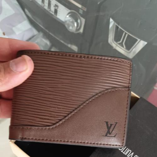 محفظة لويس فيتون